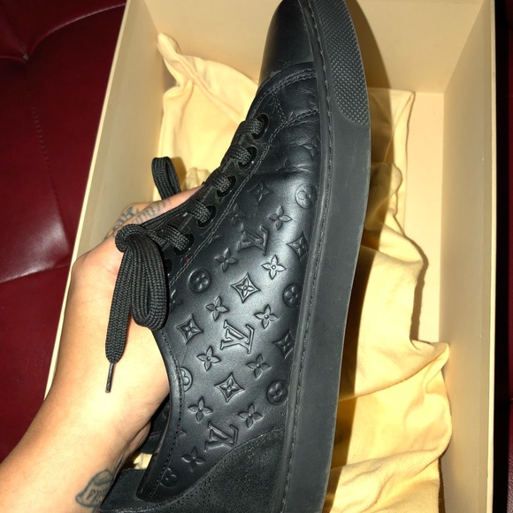 LOUIS VUITTON Monogram Embossed Calfskin - Picture 4 of 8